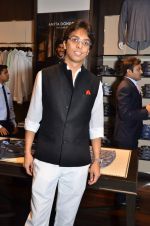 at the launch of Anita Dongre_s latest menswear collection in Palladium, Mumbai on 11th Dec 2012 (99).JPG